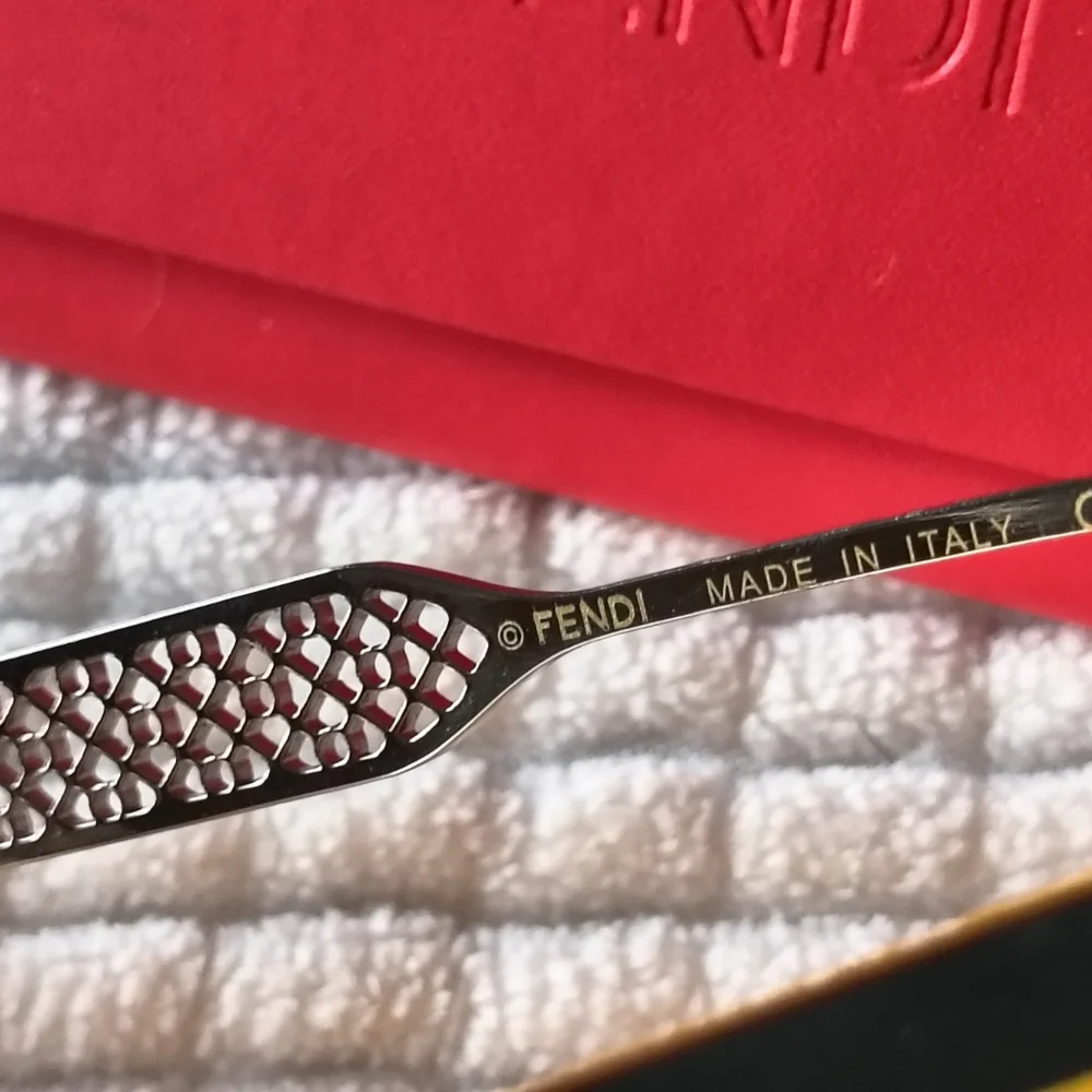 Full Inclusion! FENDI FIRST Crystal FF Sunglasses - Picture 5 of 6